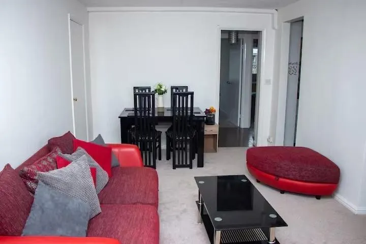 Holiday home Forest Way Lodge - 2 Bedroom Home In Three Bridges Crawley Near Gatwick United Kingdom